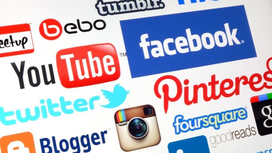 Social Media Logos | Quikteks, LLC